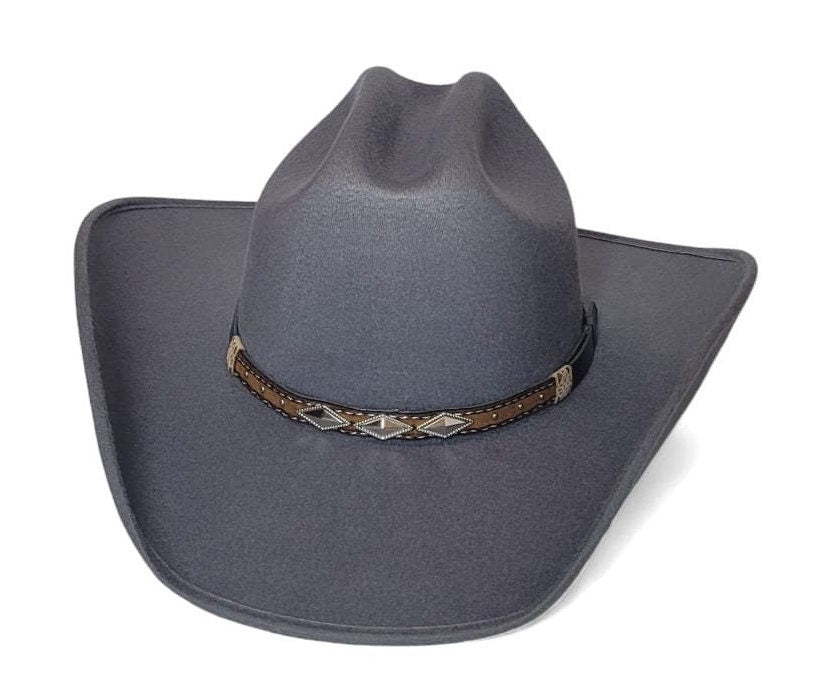 Cowboy hat in gray color, Old Murrieta-style, with feathers and metal logo of the American flag, in small, medium, and large sizes